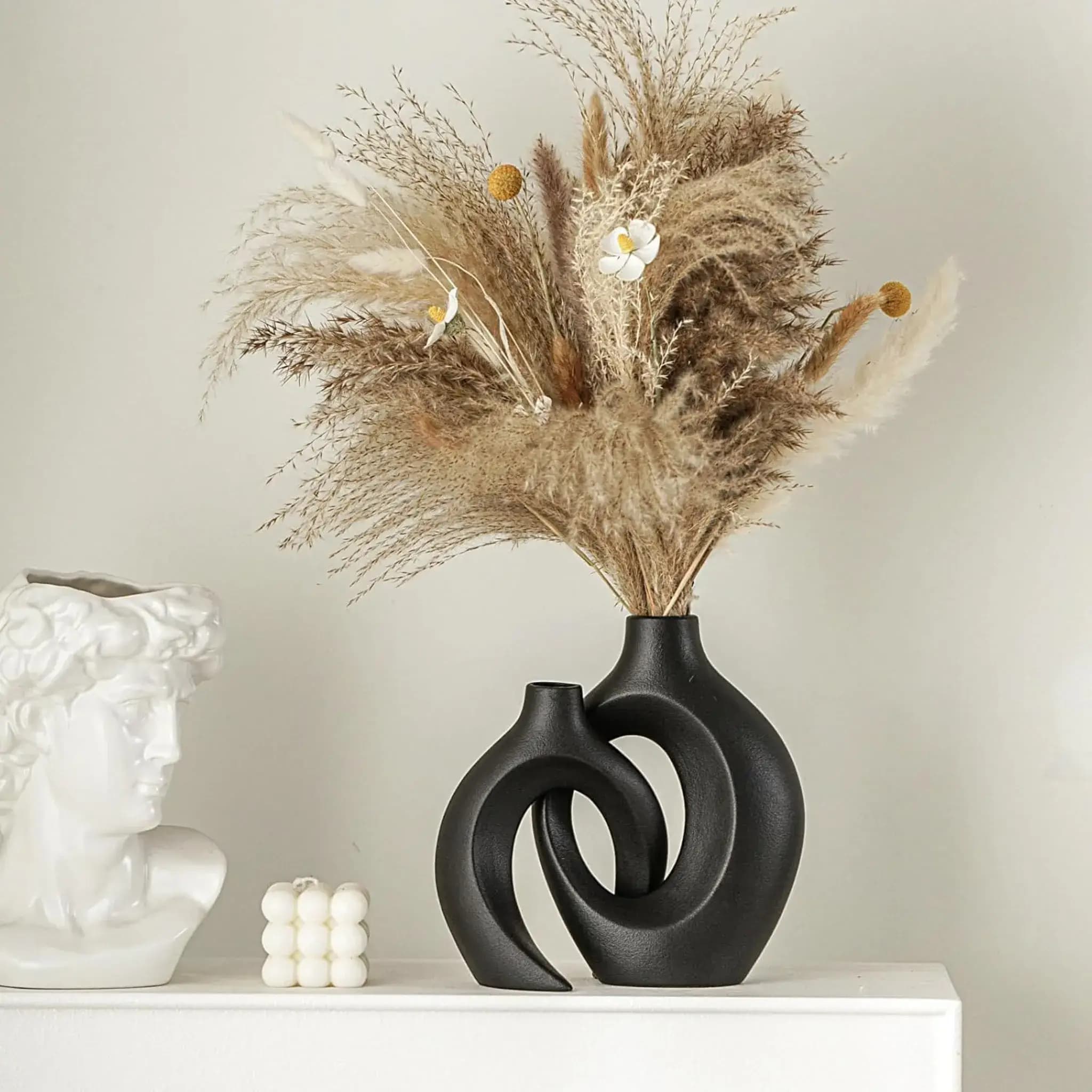 Aura Interlocking Ceramic Loop Vase Set thumbnail 5
